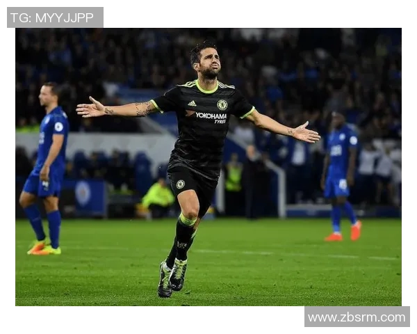 黑色足球袜球星赛场风采展现速度力量与热血激情 黑色足球袜球星赛场风采展现速度力量与热血激情